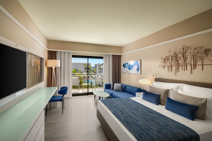 Room 70 of 303