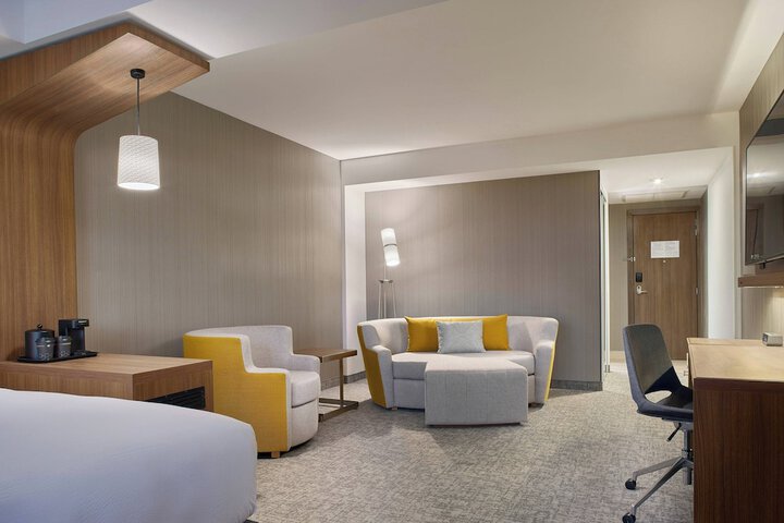 Room 10 of 44