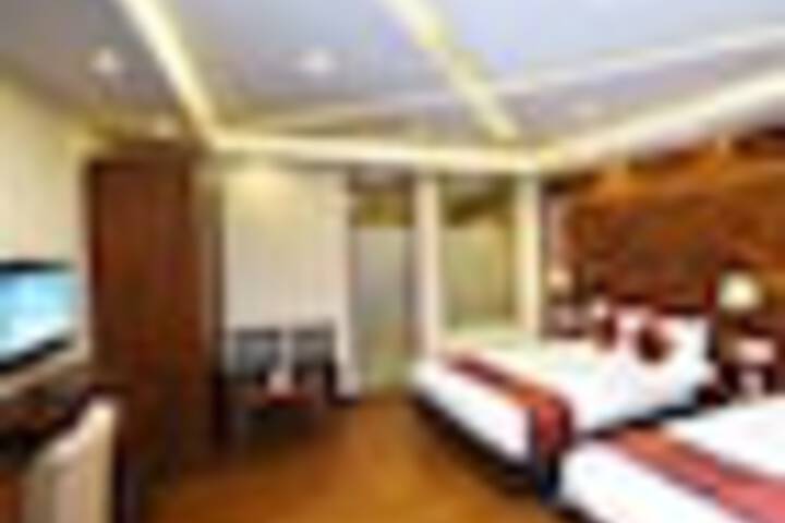 Room 110 of 339