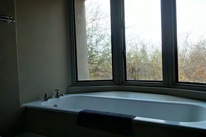 Room 12 of 22