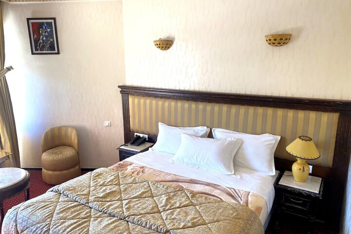 Room 4 of 19