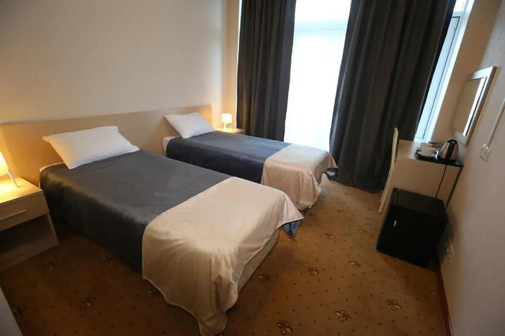 Room 2 of 12