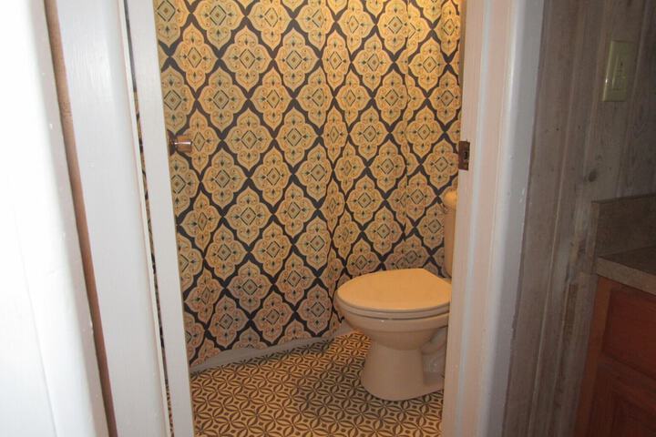Room 205 of 232