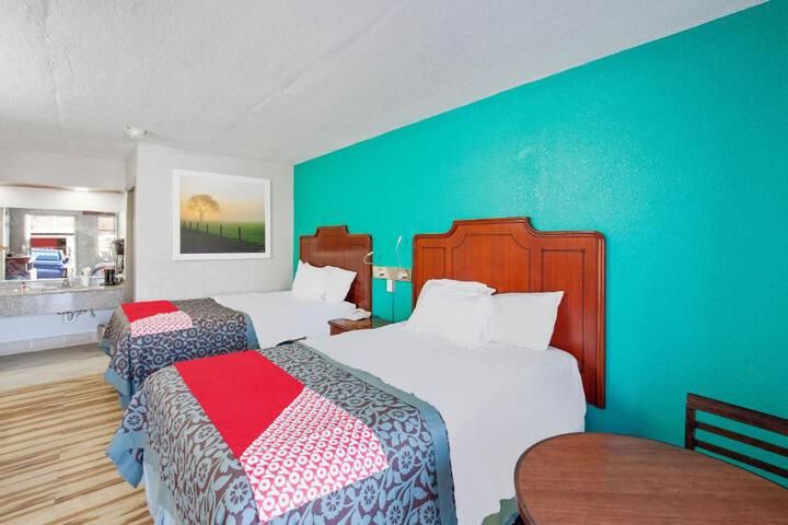 Double Accessible King Size Bed (7 of 10)