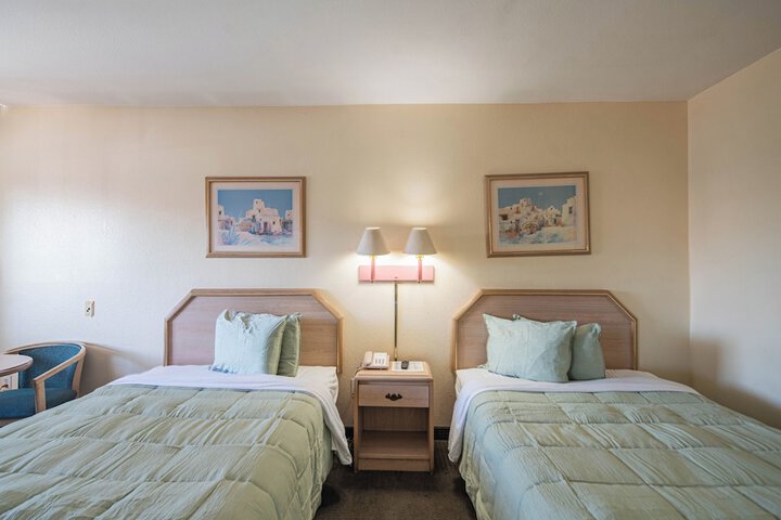 Room 12 of 17