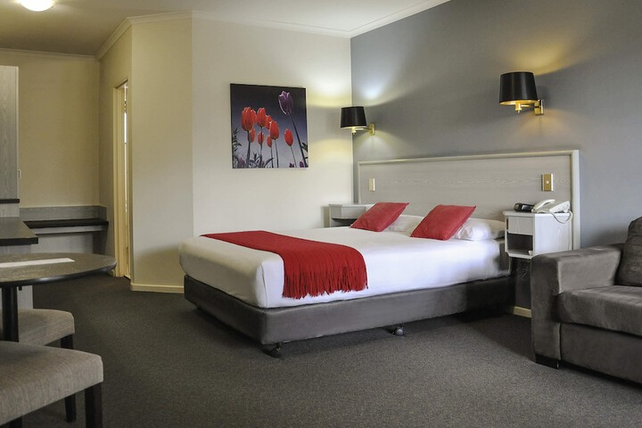 Room 16 of 37