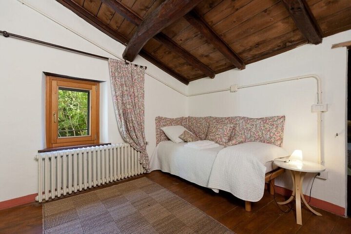 Room 14 of 73