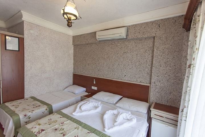Room 2 of 15