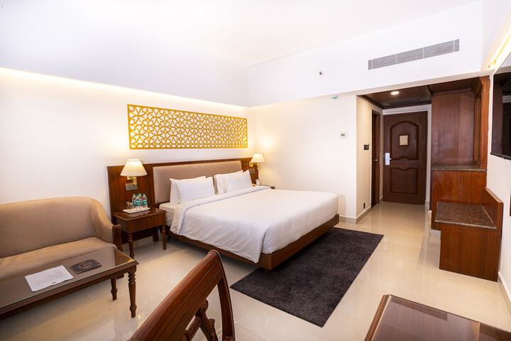 Room 13 of 63