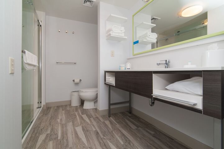 Bathroom sink