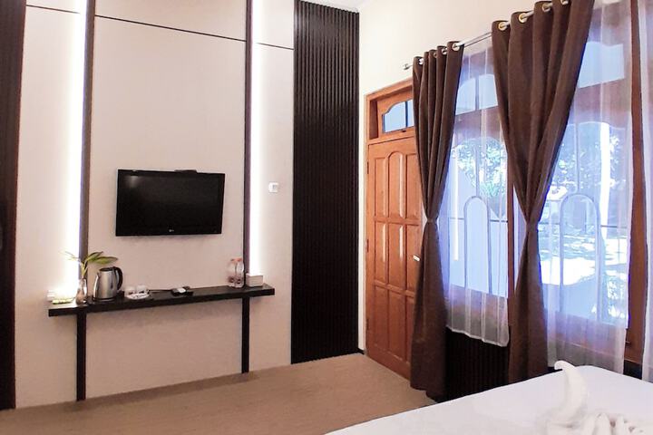 Room 25 of 42