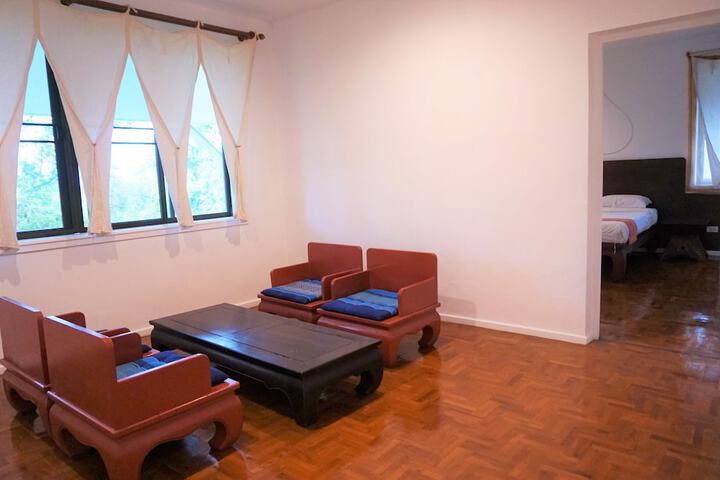 Room 42 of 115