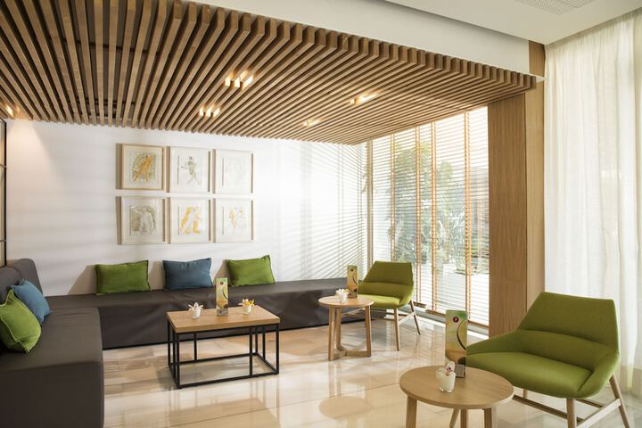 Guest Lobby