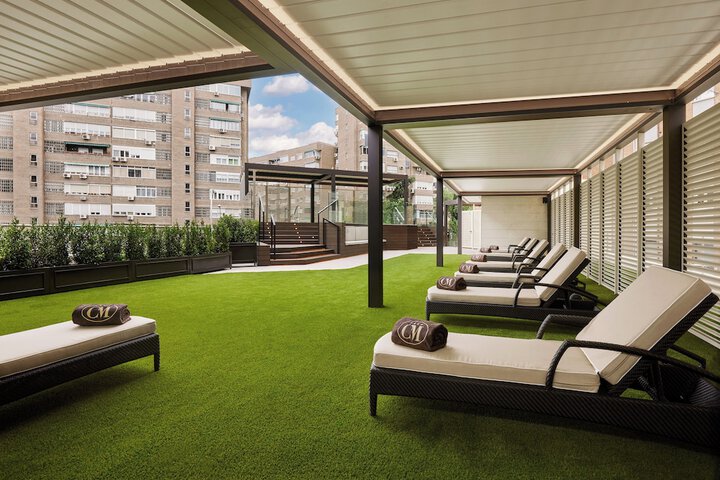 Pool Hotel