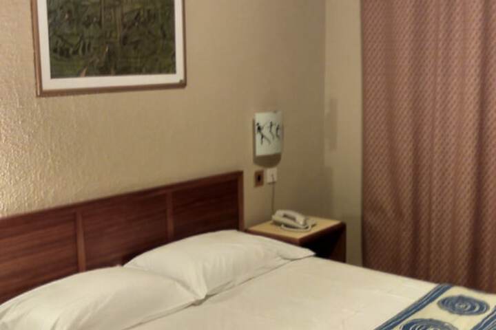 Room 9 of 51