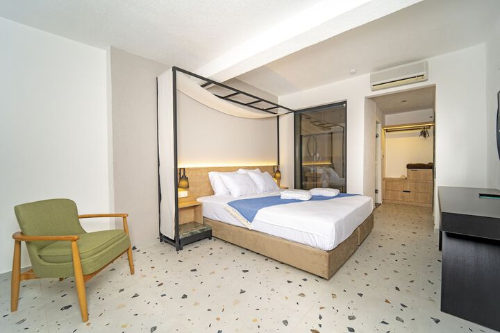 Room 25 of 88