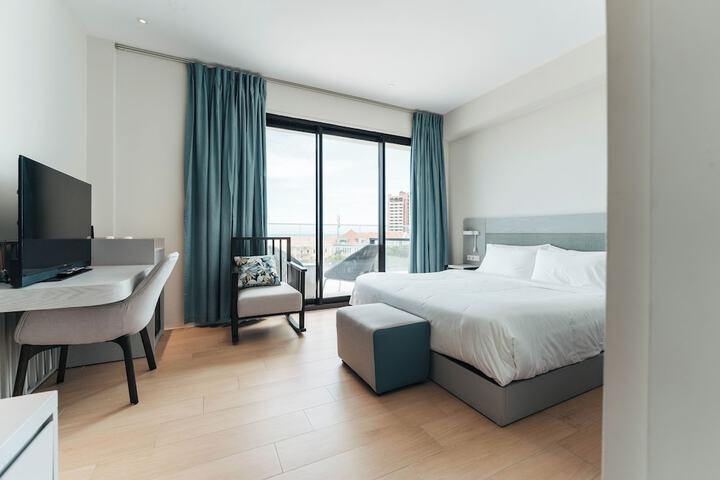 Room 20 of 103