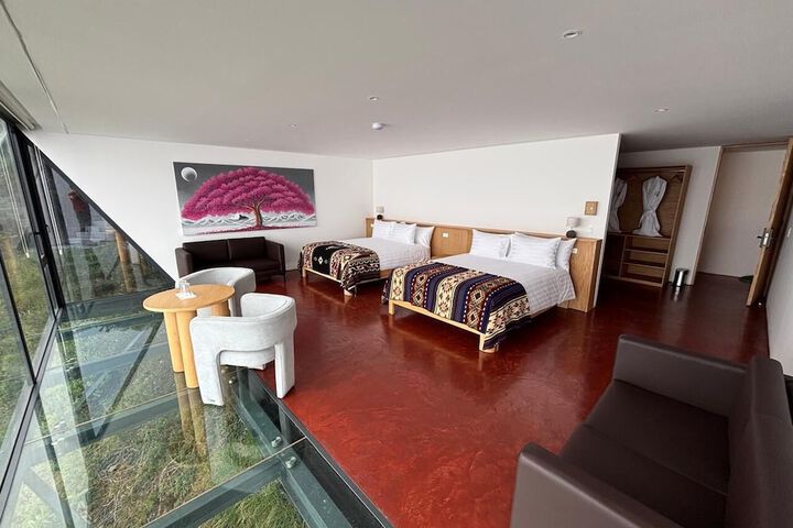 Room 3 of 12