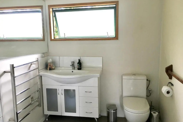 Room 8 of 13