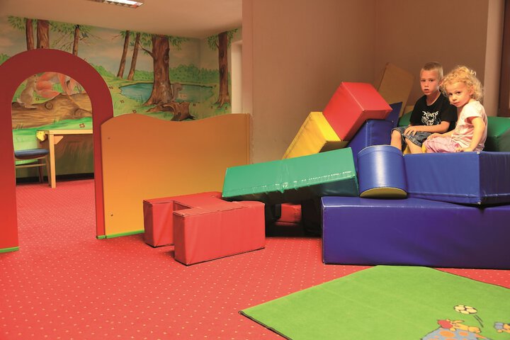Childrens Activities 74 of 99