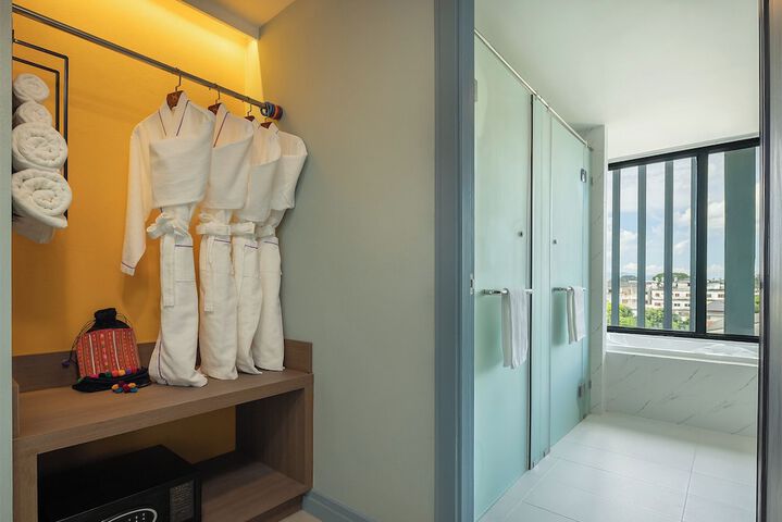 Room 40 of 50