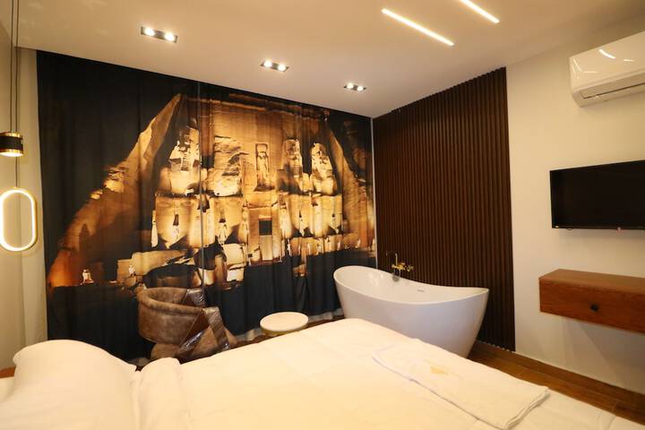 Room 3 of 13