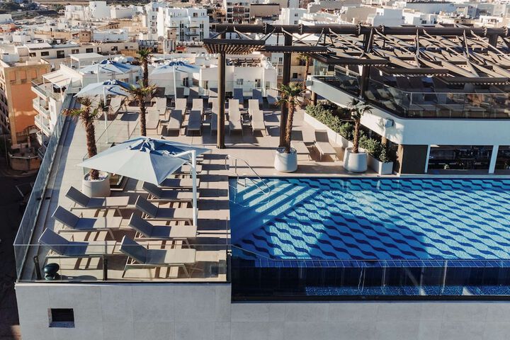 Pool 59 of 119