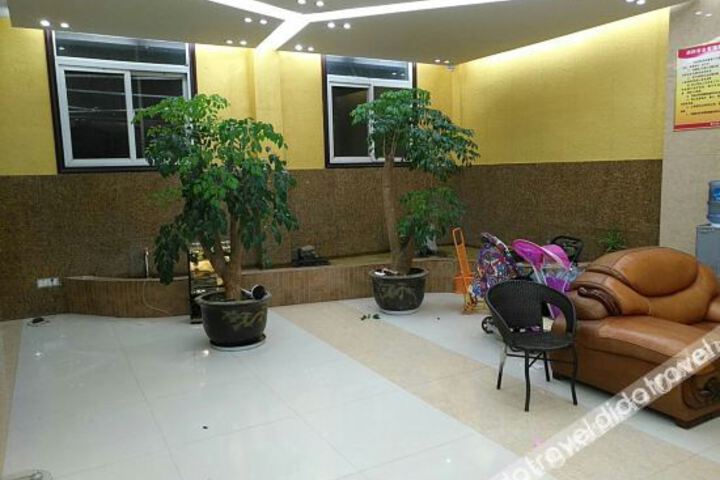 Hotel Interior 9 of 16