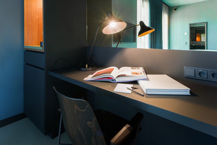Room 44 of 95