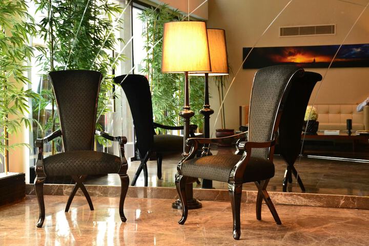 Hotel Lobby