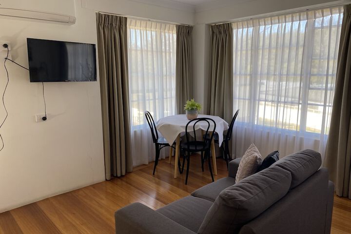 Room 10 of 31