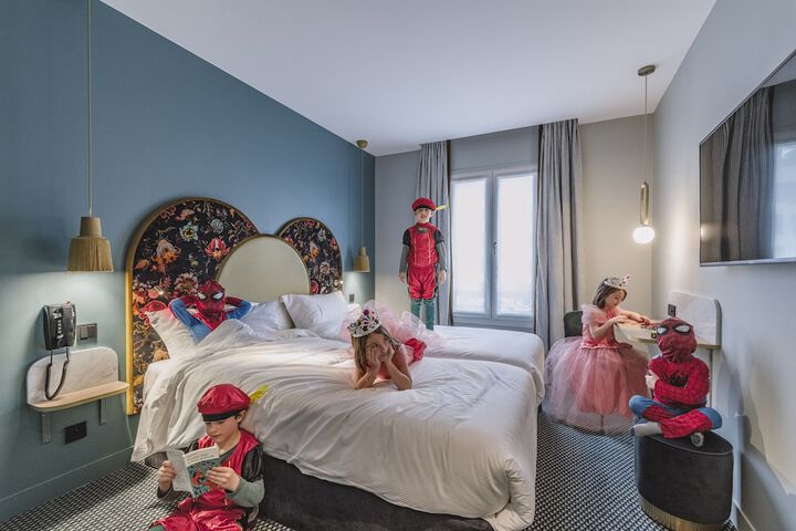 Room 4 of 51