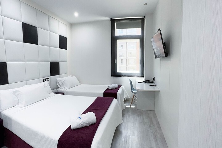 Room 16 of 64
