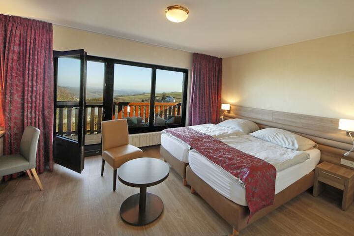 Room 14 of 52