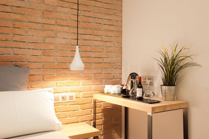Room 13 of 49
