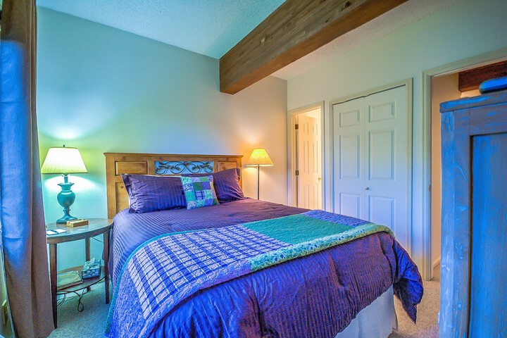Room 3 of 172