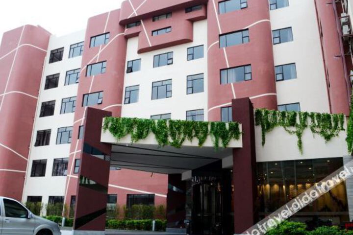 Hotel 2 of 28