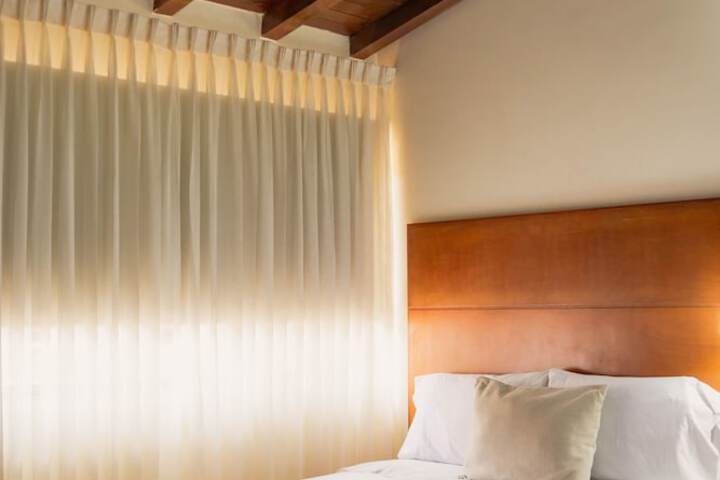 Room 6 of 120