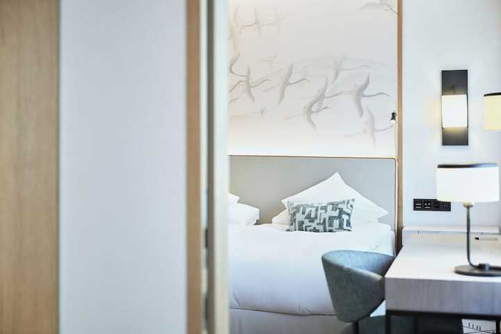 Room 40 of 72