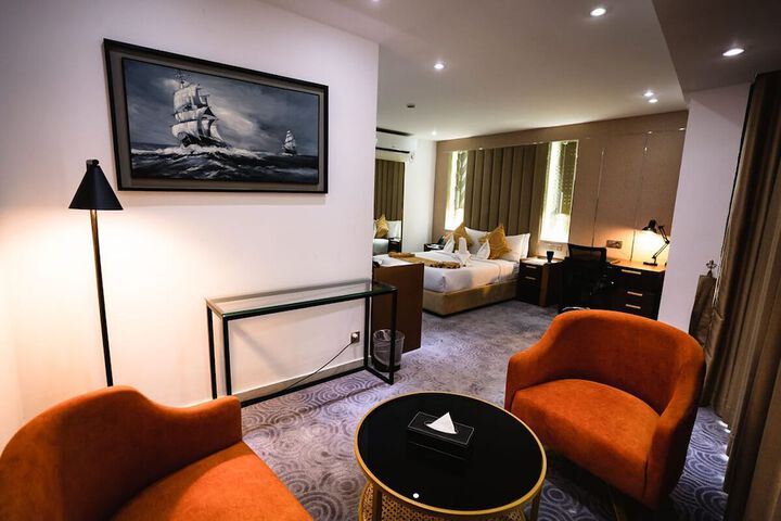 Room 10 of 55