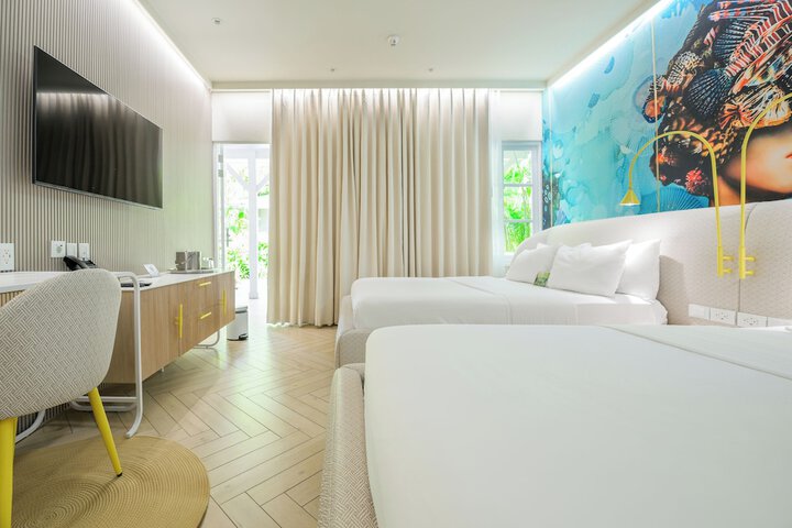 Room 9 of 47