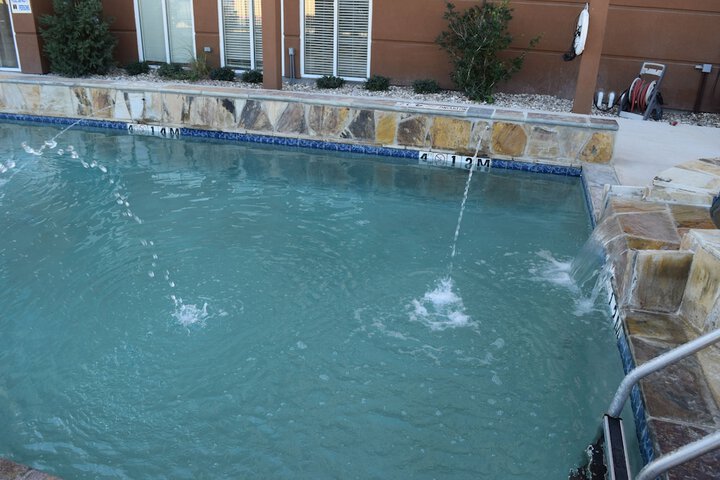 Hotel Pool