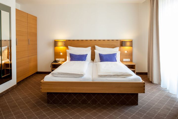 Room 15 of 47