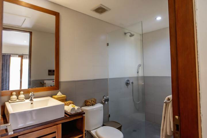 Room 18 of 40