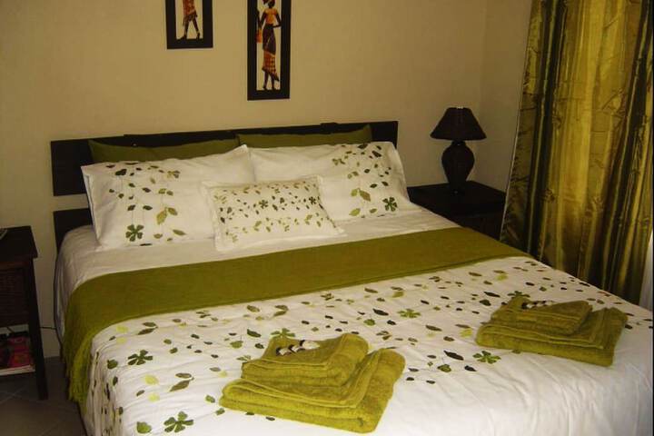 Room 9 of 31