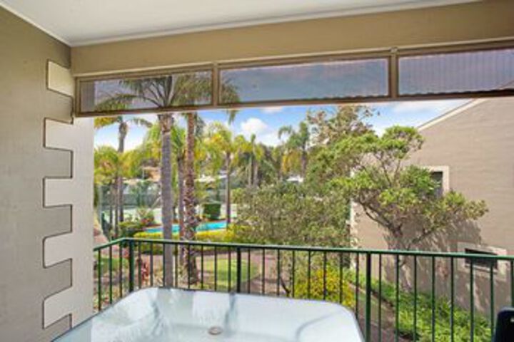 Terrace/Patio 11 of 13