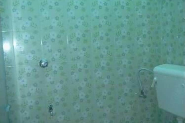Room 11 of 23