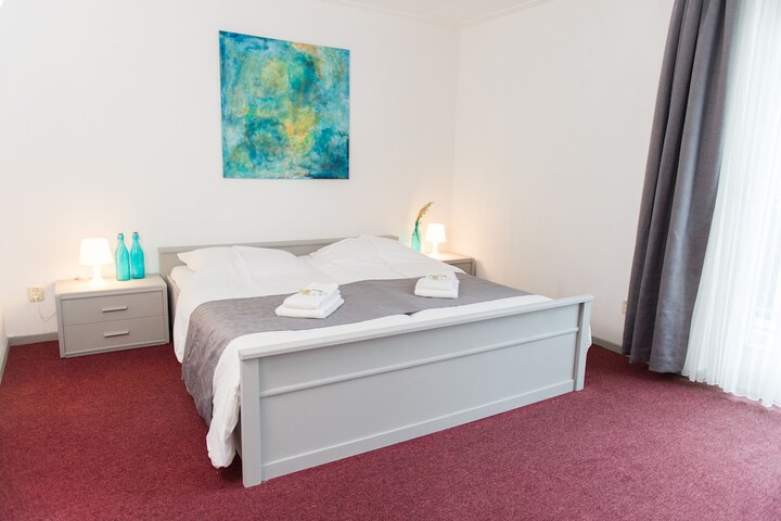 Room 4 of 60