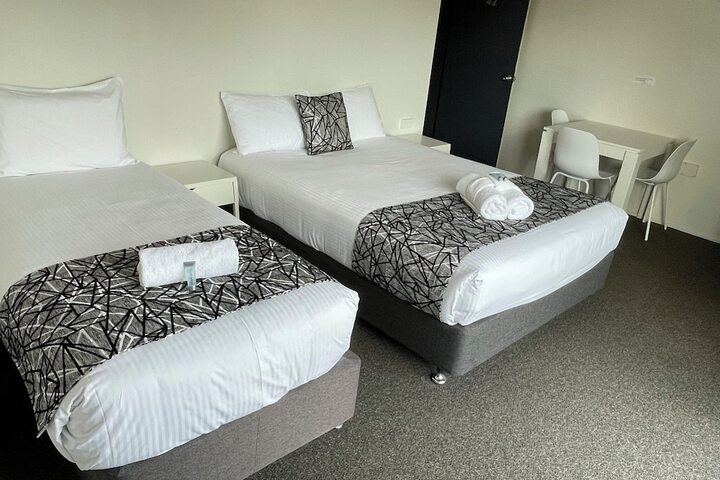 Room 5 of 70