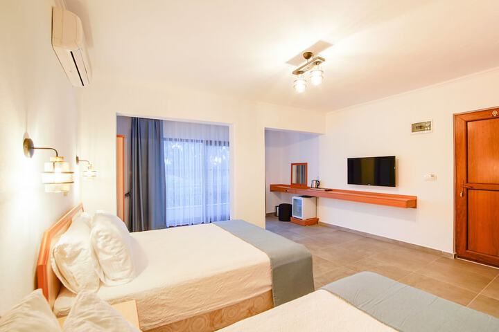 Room 3 of 57